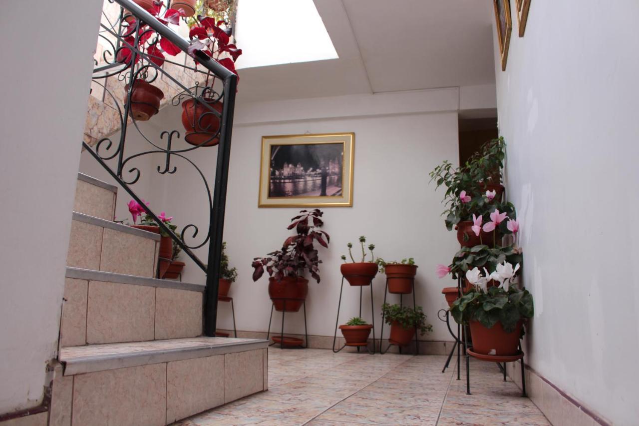 קוסקו Kennedy Guest House מראה חיצוני תמונה